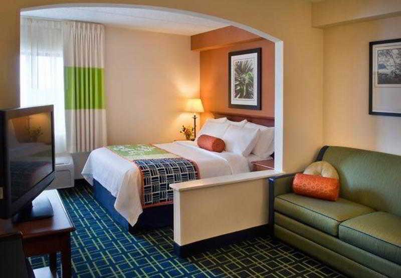 Fairfield Inn Manchester - Boston Regional Airport Exterior foto