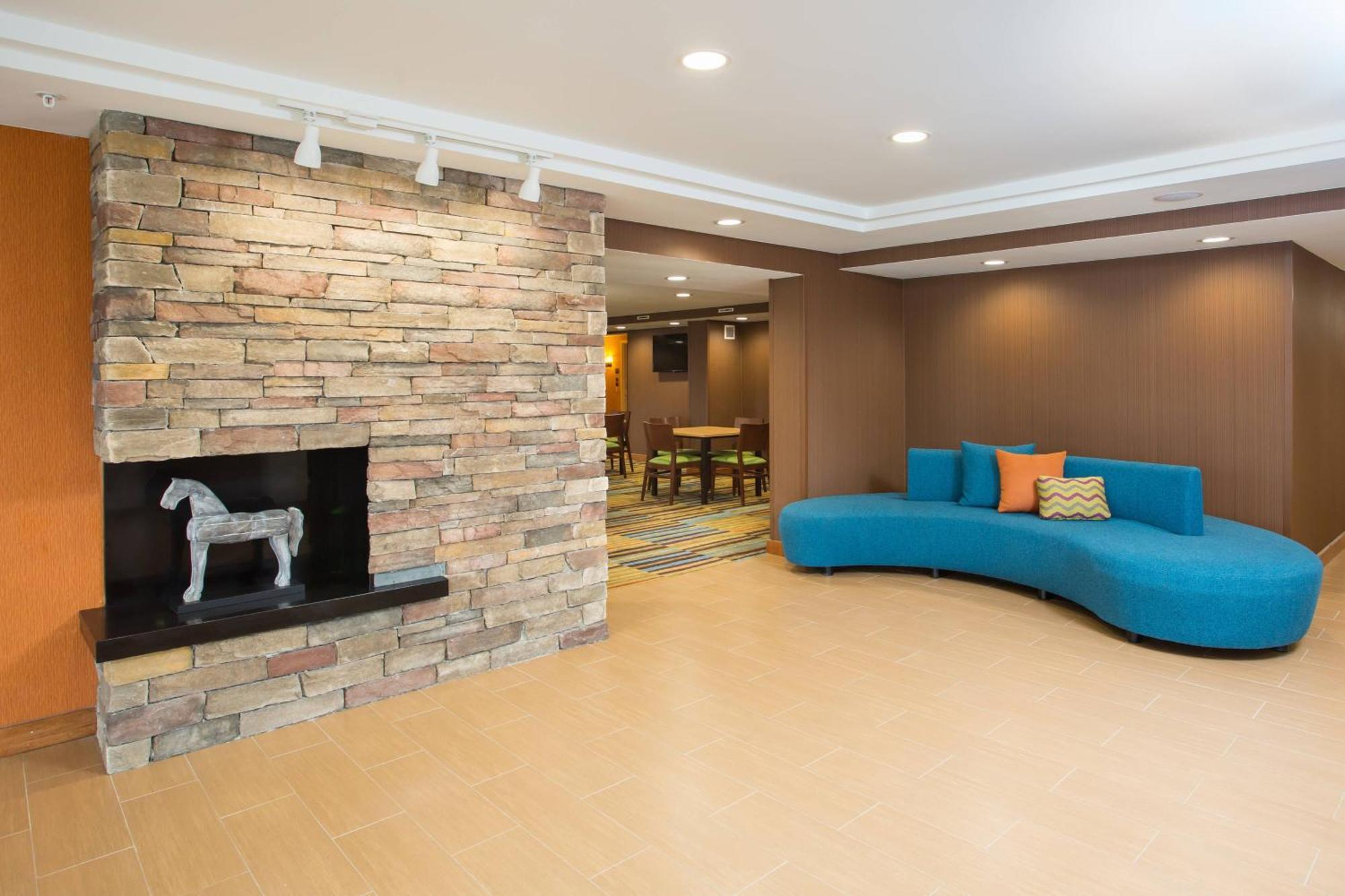 Fairfield Inn Manchester - Boston Regional Airport Exterior foto