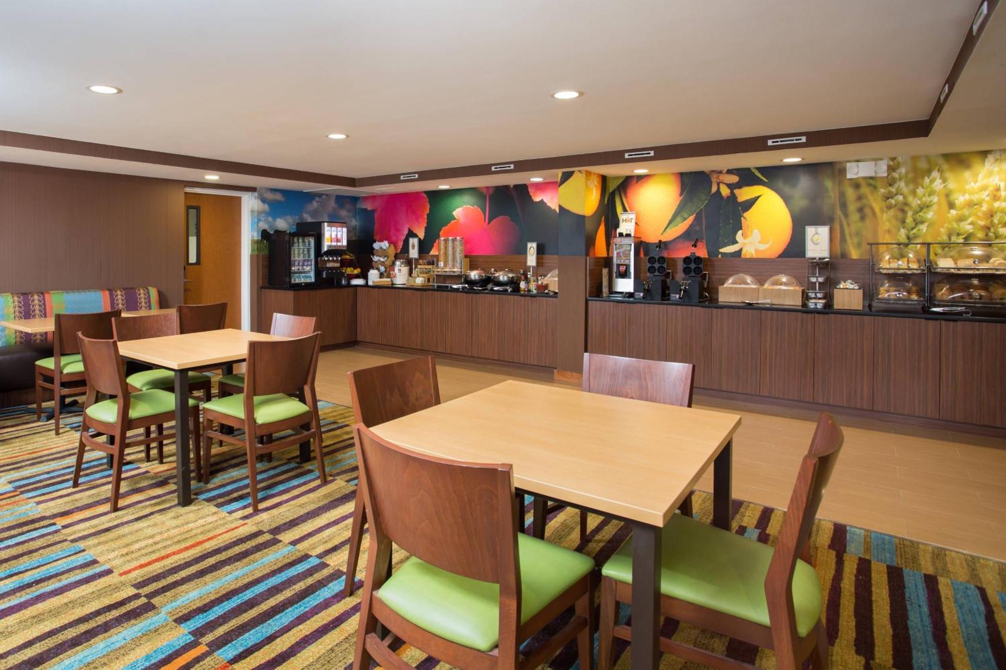 Fairfield Inn Manchester - Boston Regional Airport Exterior foto